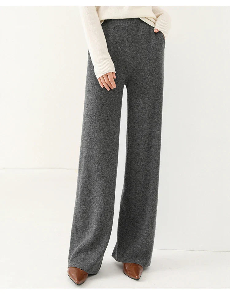 Luxury Women's Corduroy Pants with Wide Legs and Elastic Waist