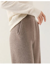 Luxury Women's Corduroy Pants with Wide Legs and Elastic Waist