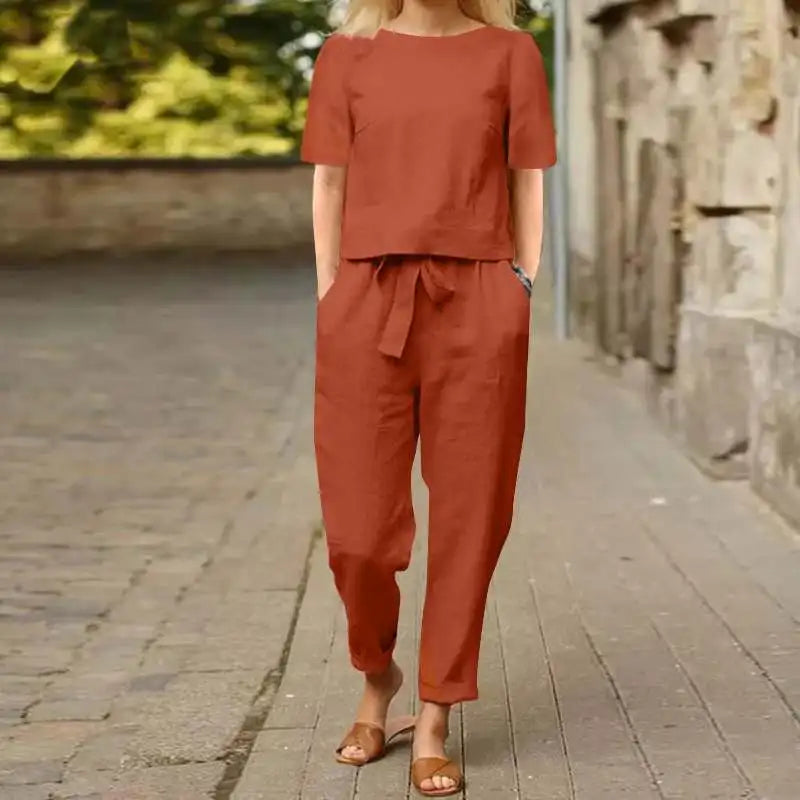 Comfortable Women's Co-ord Set Two-piece Set with Top and Pants