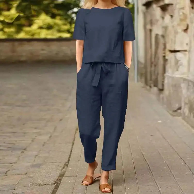 Comfortable Women's Co-ord Set Two-piece Set with Top and Pants