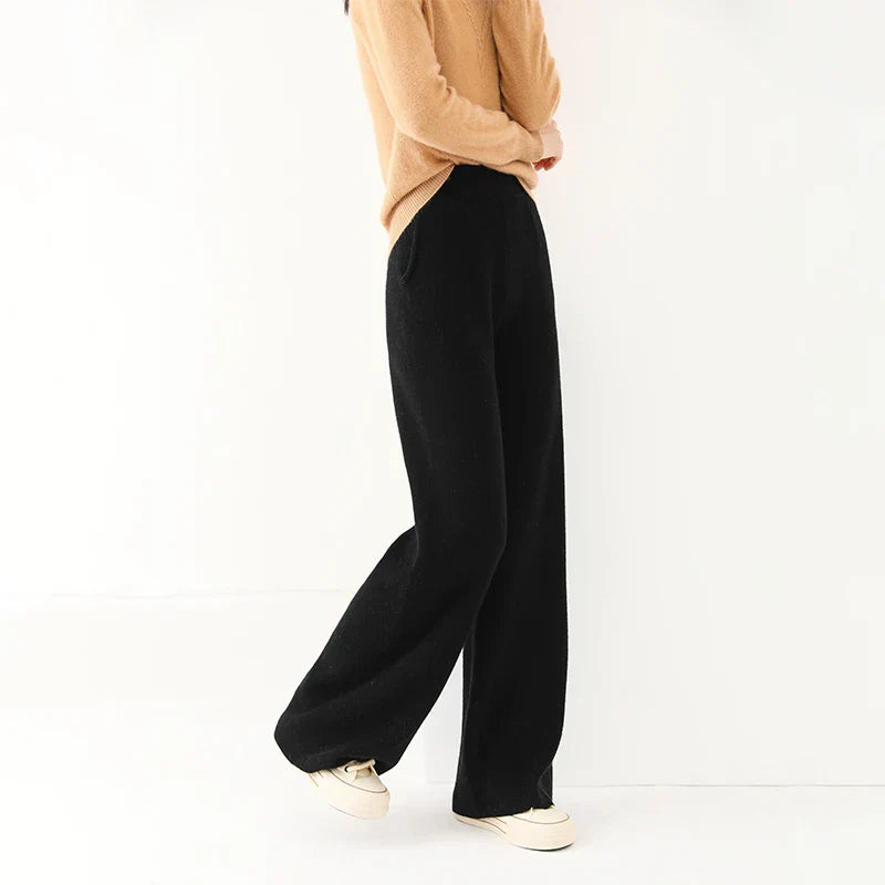 Luxury Women's Corduroy Pants with Wide Legs and Elastic Waist