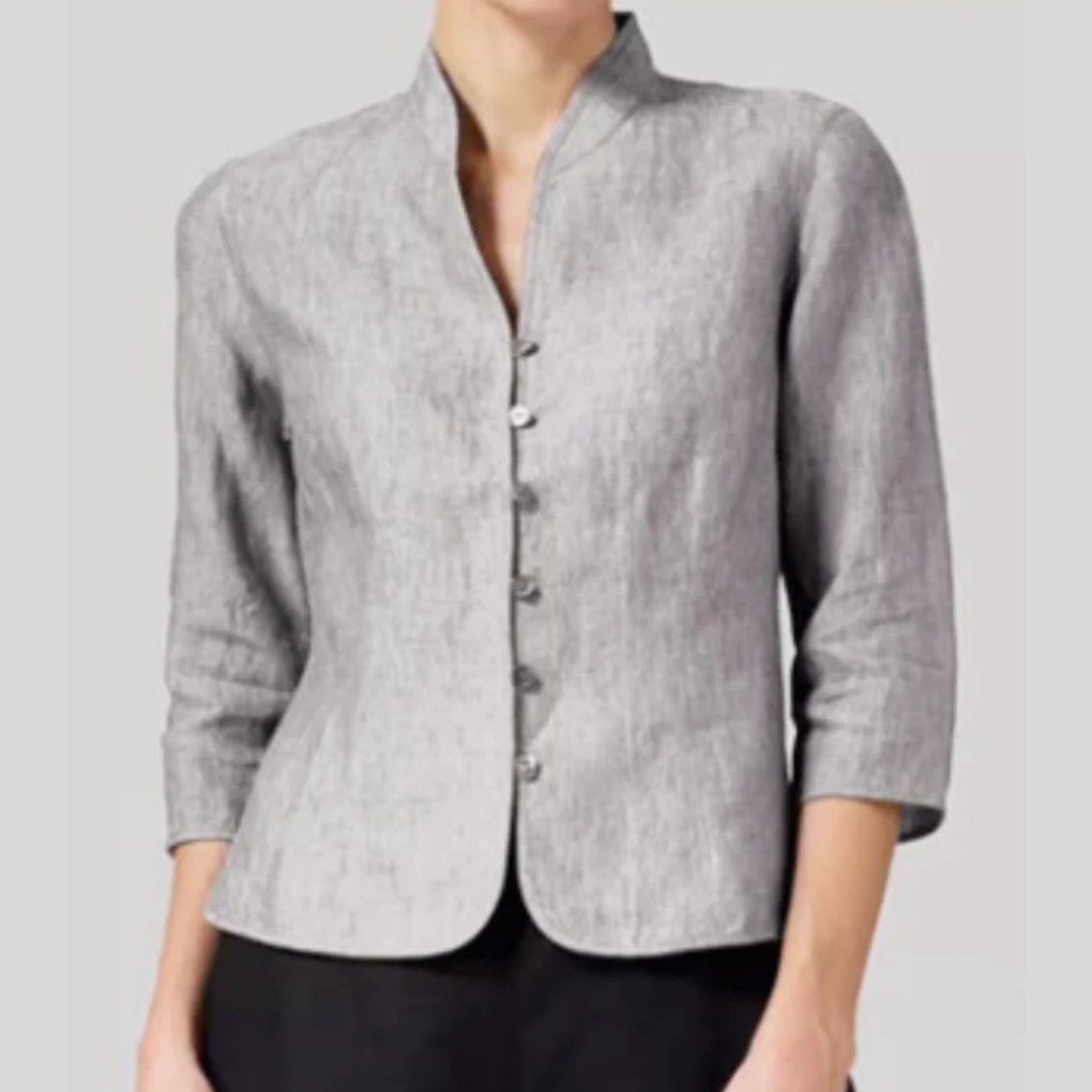 Stylish Airy Women’s Blouse with Stand-Up Collar and Buttons