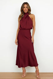 Women's Maxi Cocktail Dress with Halter Neck and Elegant Evening Look