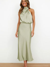 Women's Maxi Cocktail Dress with Halter Neck and Elegant Evening Look