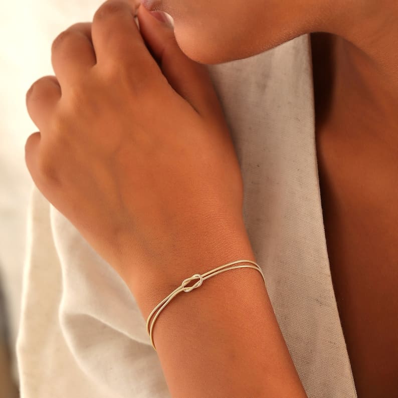 Nova - Love Knot Bracelet