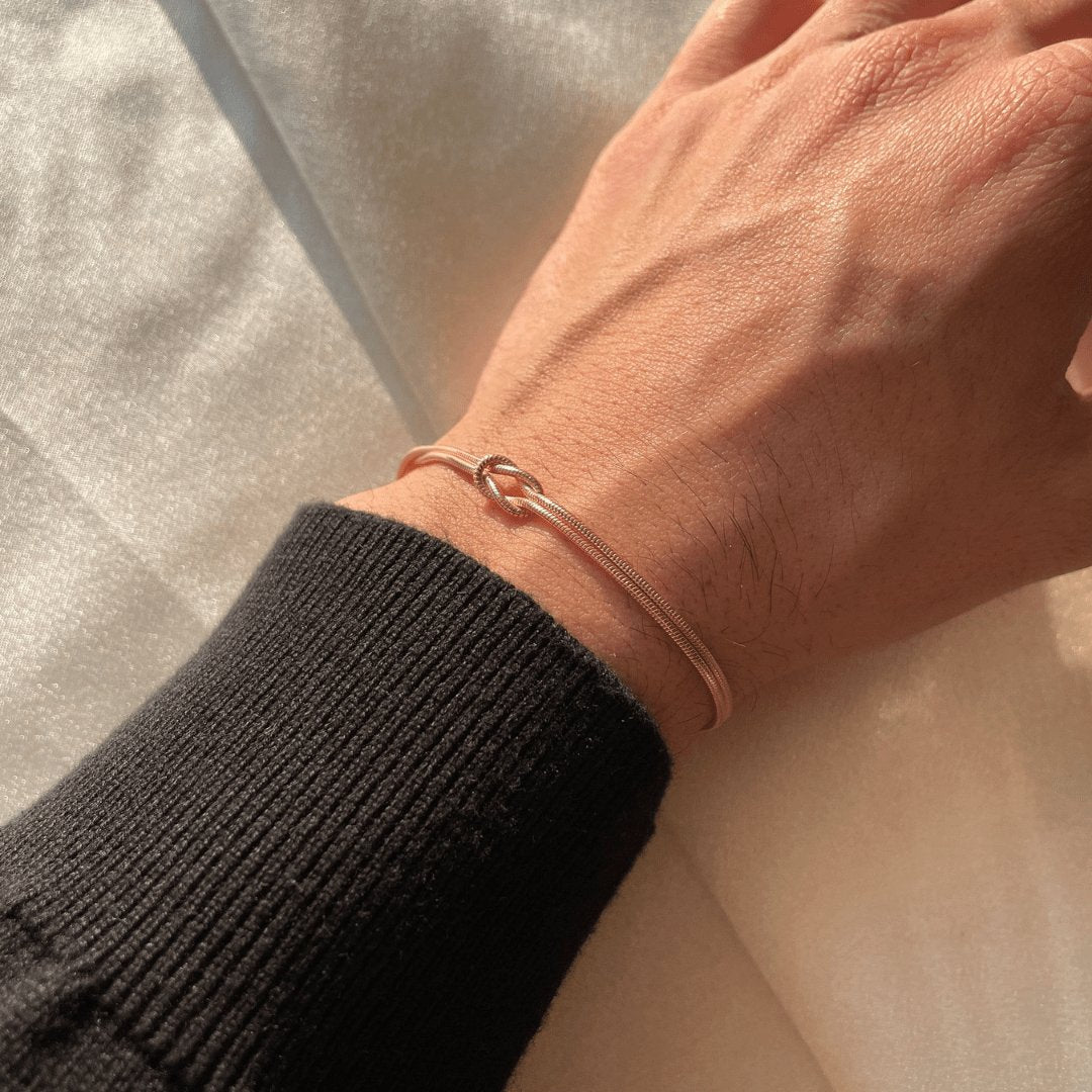Nova - Love Knot Bracelet