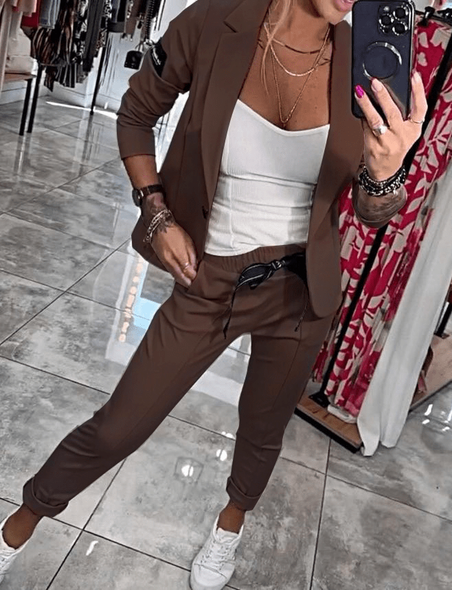Stylish Two-Piece Blazer Set with Jogger Pants for Women