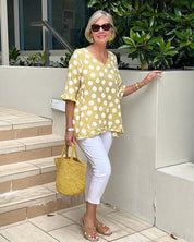 Comfortable Polka Dot Tunic for Women with Short Sleeves