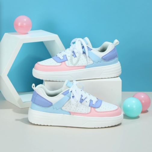 Trendy Women's Sneakers with Comfortable Fit for Everyday