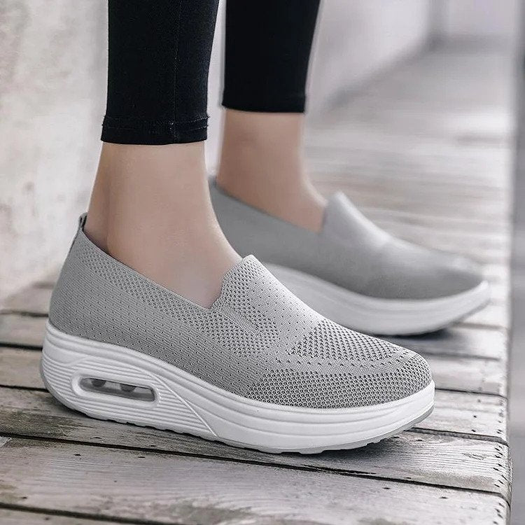 Eloïse - Orthopedic Slip-On Sneakers
