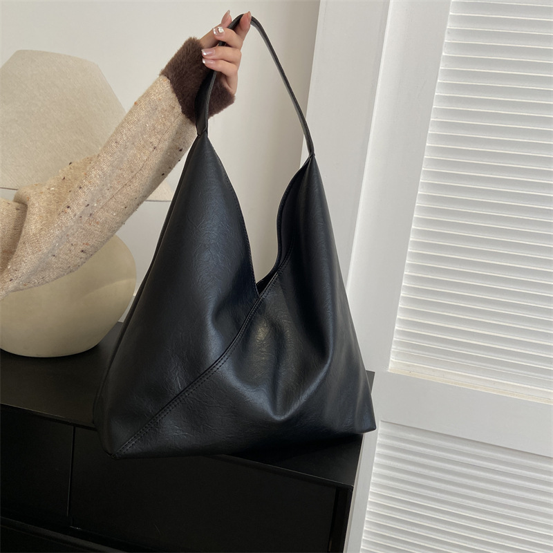 Bold Daily Shoulder Bag