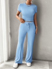 Comfortable Lounge Set for Women with Crop Top and Drawstring Pants
