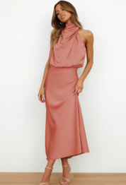 Lisa - Luxe satin dress with an elegant look
