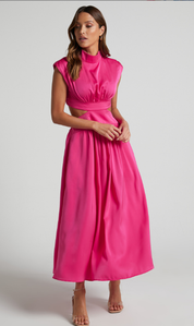 Noa - Maxi dress with stylish cut-out waist