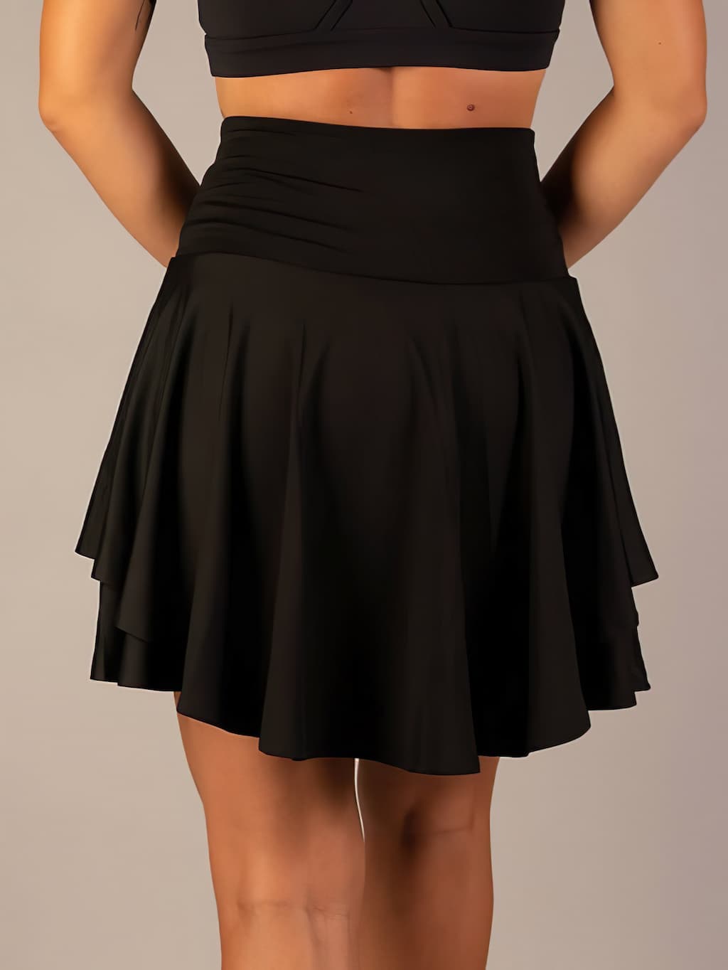Isa - Tennis skirt with integrated shorts