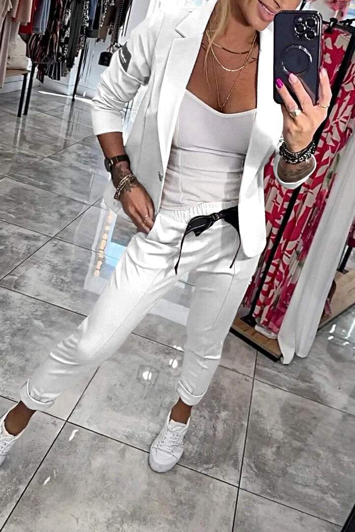 Comfortable Women's Set with Blazer and Slim Fit Pants