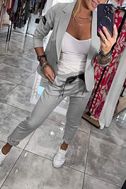 Comfortable Women's Set with Blazer and Slim Fit Pants
