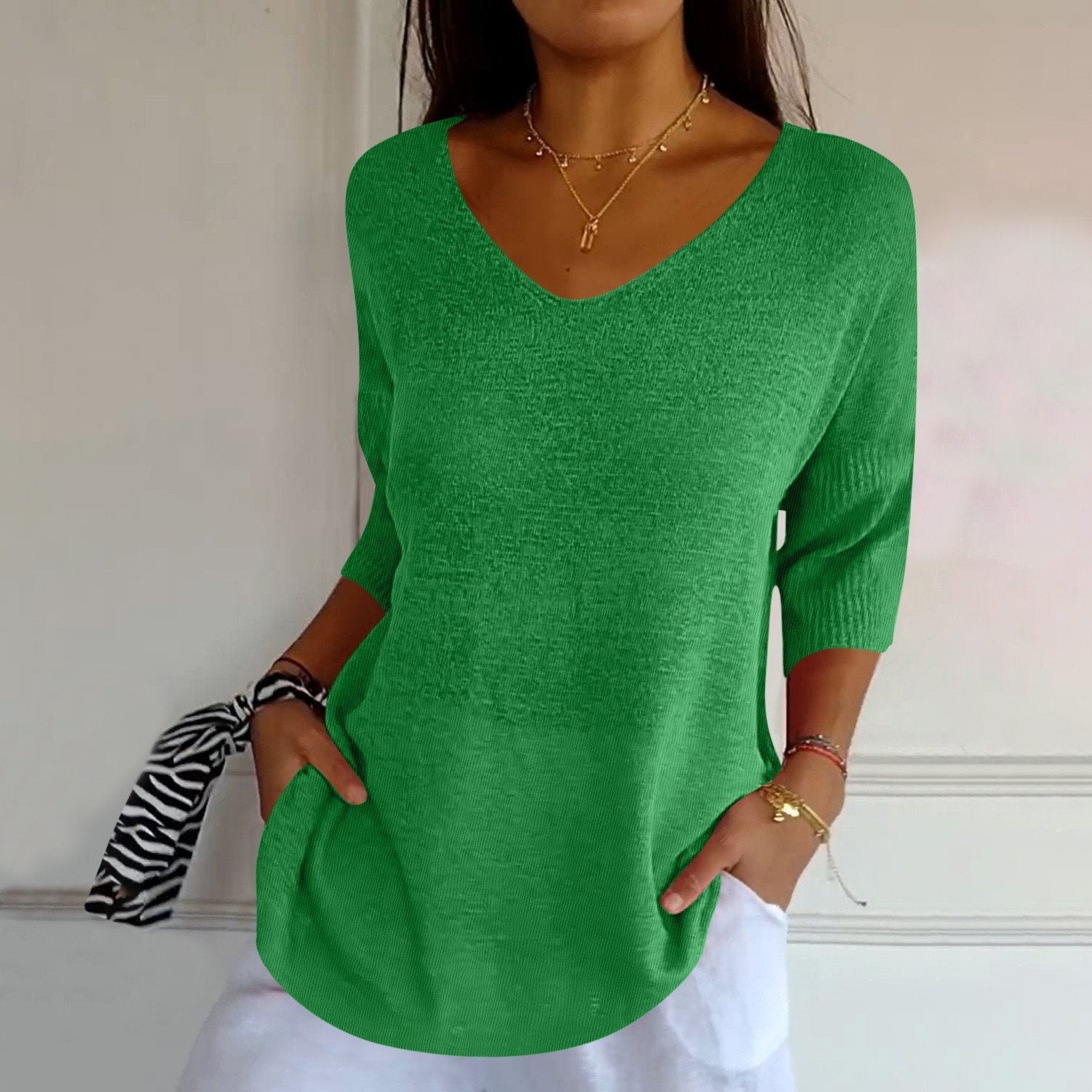 Relaxed Elegant V-Neck Top for Women with Three-Quarter Sleeves
