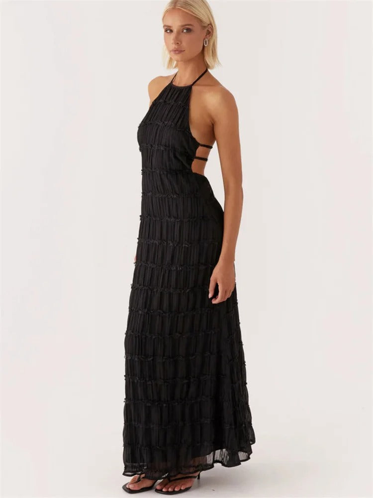 Mila - Elegant Maxi Dress with Halter Neck and Open Back