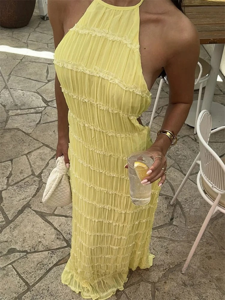 Mila - Elegant Maxi Dress with Halter Neck and Open Back