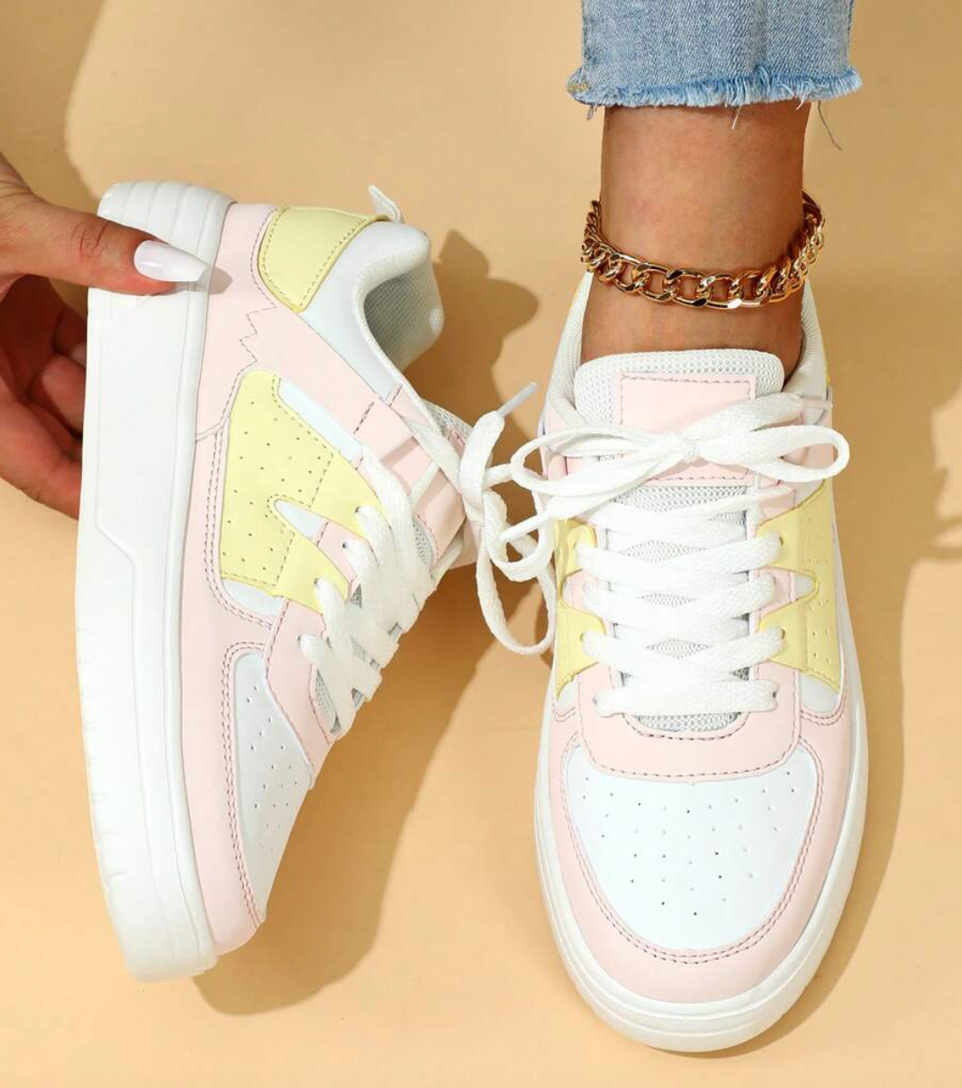 Trendy Women's Sneakers with Comfortable Fit for Everyday