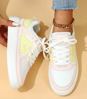 Trendy Women's Sneakers with Comfortable Fit for Everyday