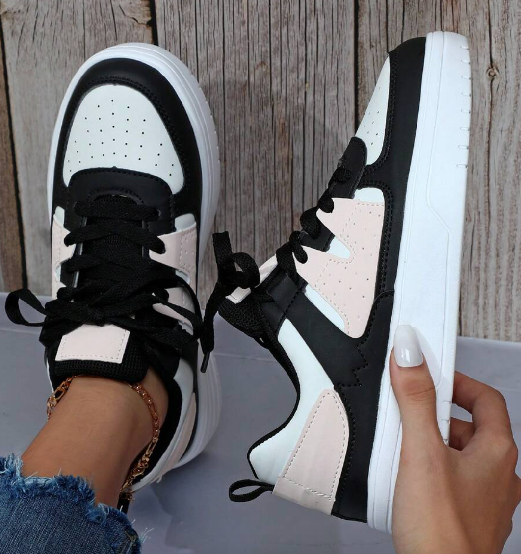 Trendy Women's Sneakers with Comfortable Fit for Everyday