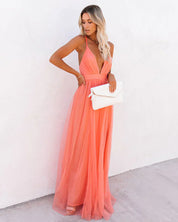 Maylin - Elegant dress with open back and V-neck