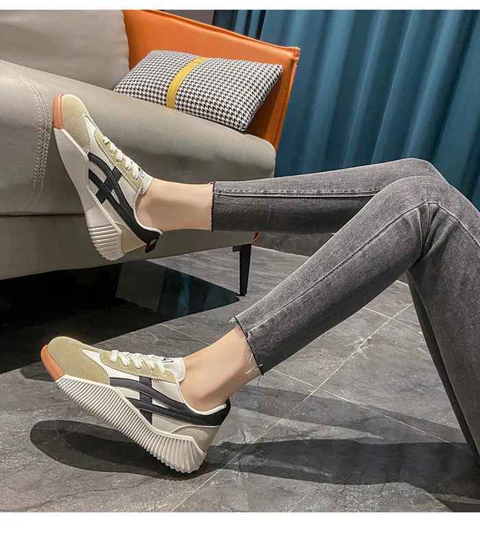 Retro Women's Sneakers with Orthopedic Comfort Fit
