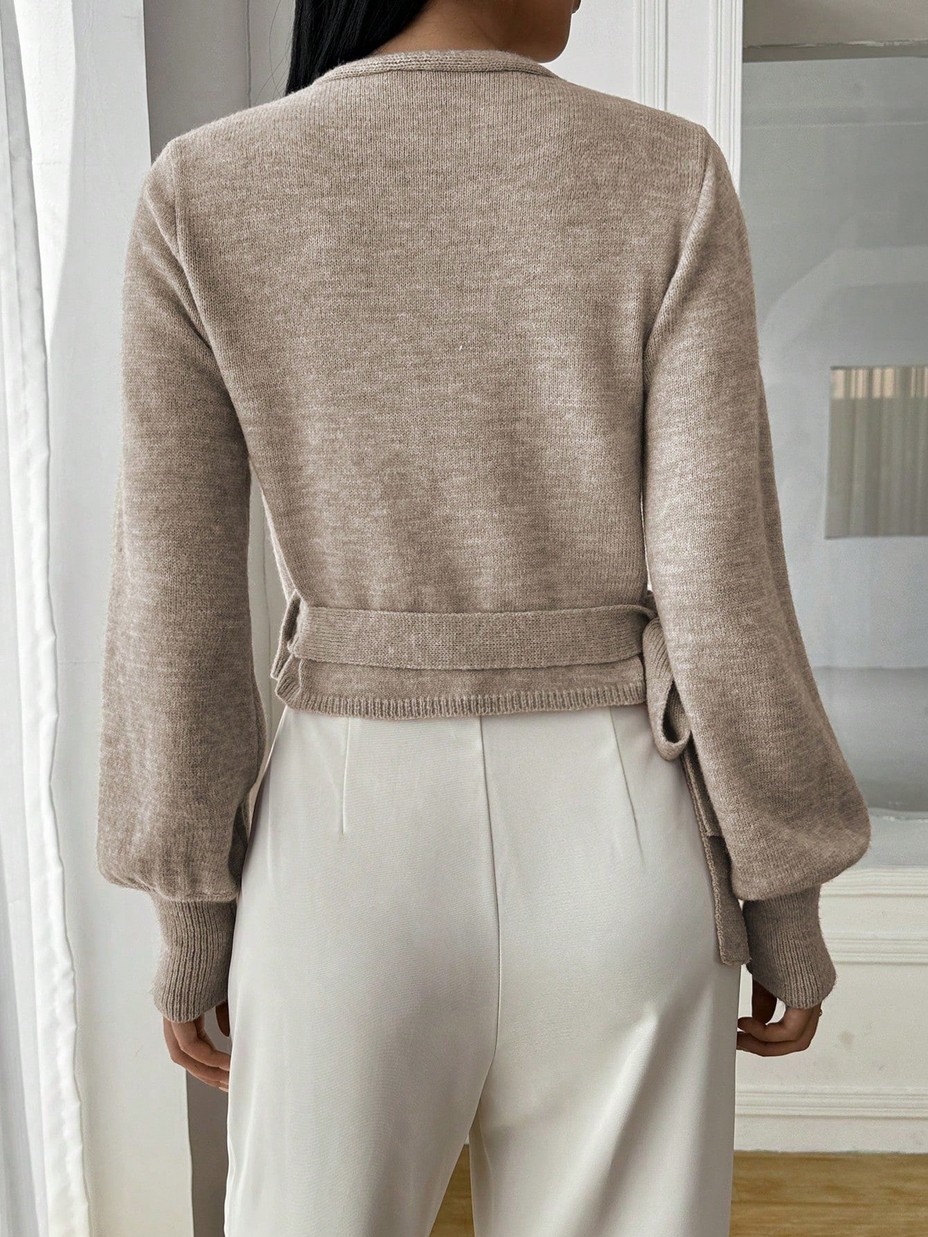 Stylish Knitted Wrap Crop Top with V-neck and Tie Belt