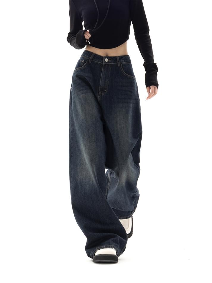 Women's Jeans with Baggy Fit and Vintage Style