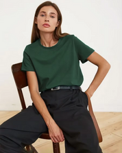 Casual Women's T-Shirt with Timeless Design and Round Neck