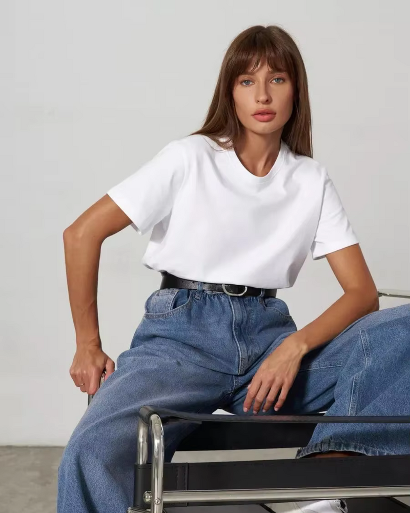 Casual Women's T-Shirt with Timeless Design and Round Neck